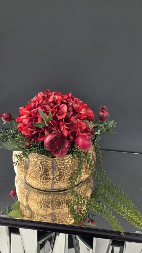 Bera Concept Antik Gold Çanakta Nar & Ortanca Aranjmanı