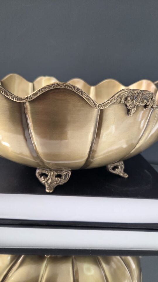 Bera Oval Kulplu Pirinç Saksı