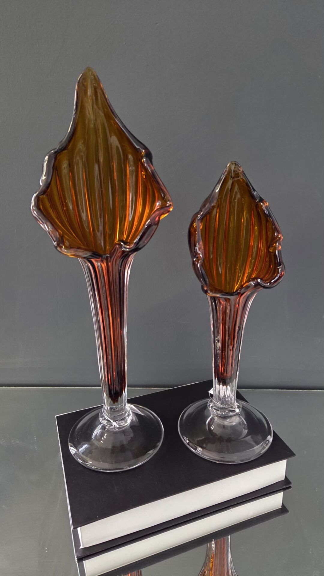 Bera 2'li Cam Zambak Şamdan Anber