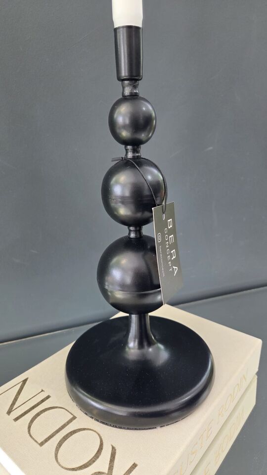 Bera Siyah Tekli Şamdan