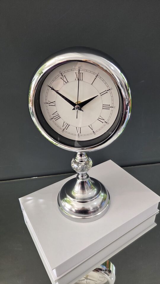 Bera Gümüş Kristal Detaylı Masa Saati