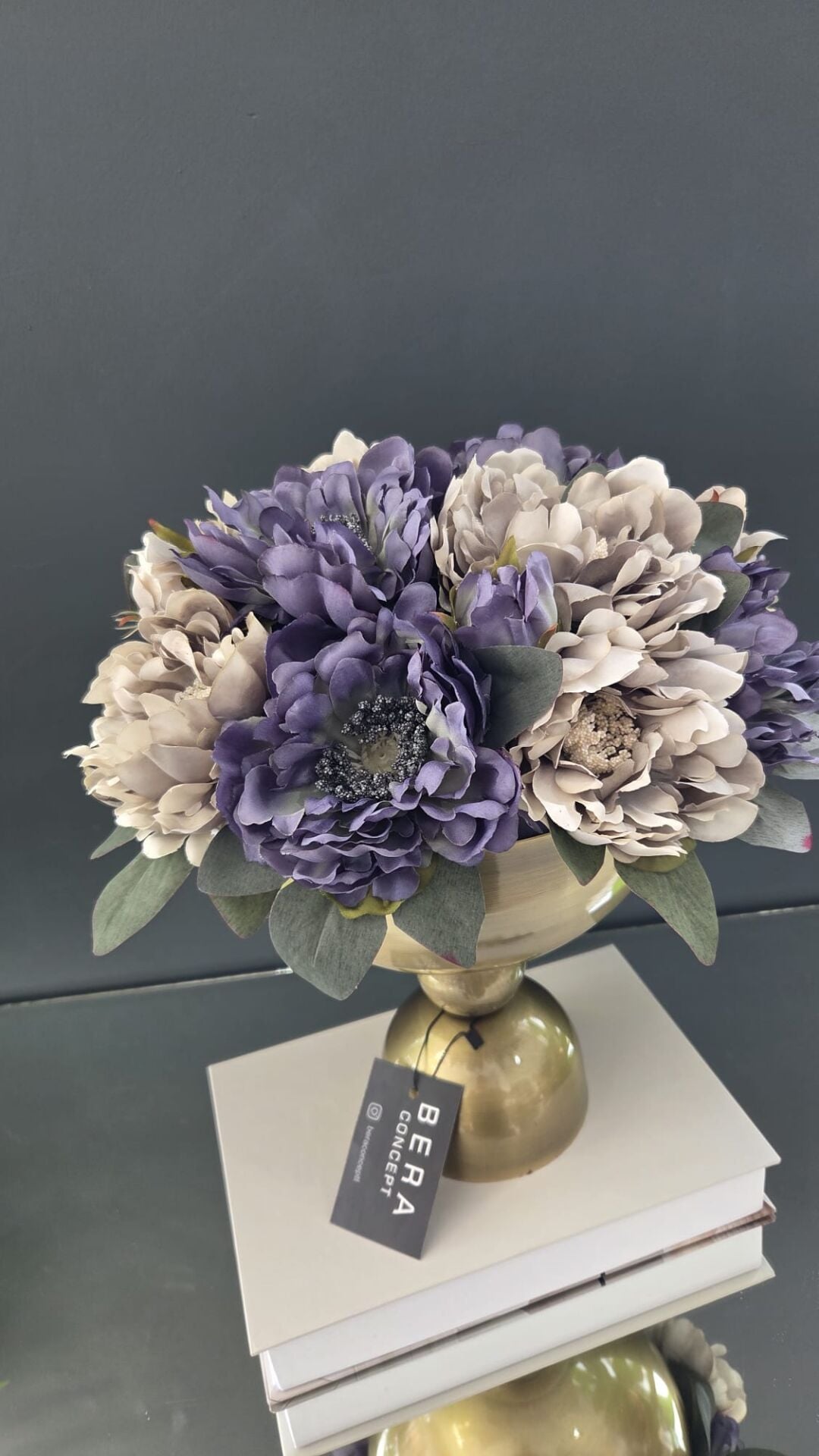 Bera Eskitme Saksı Çiçek Aranjmanı