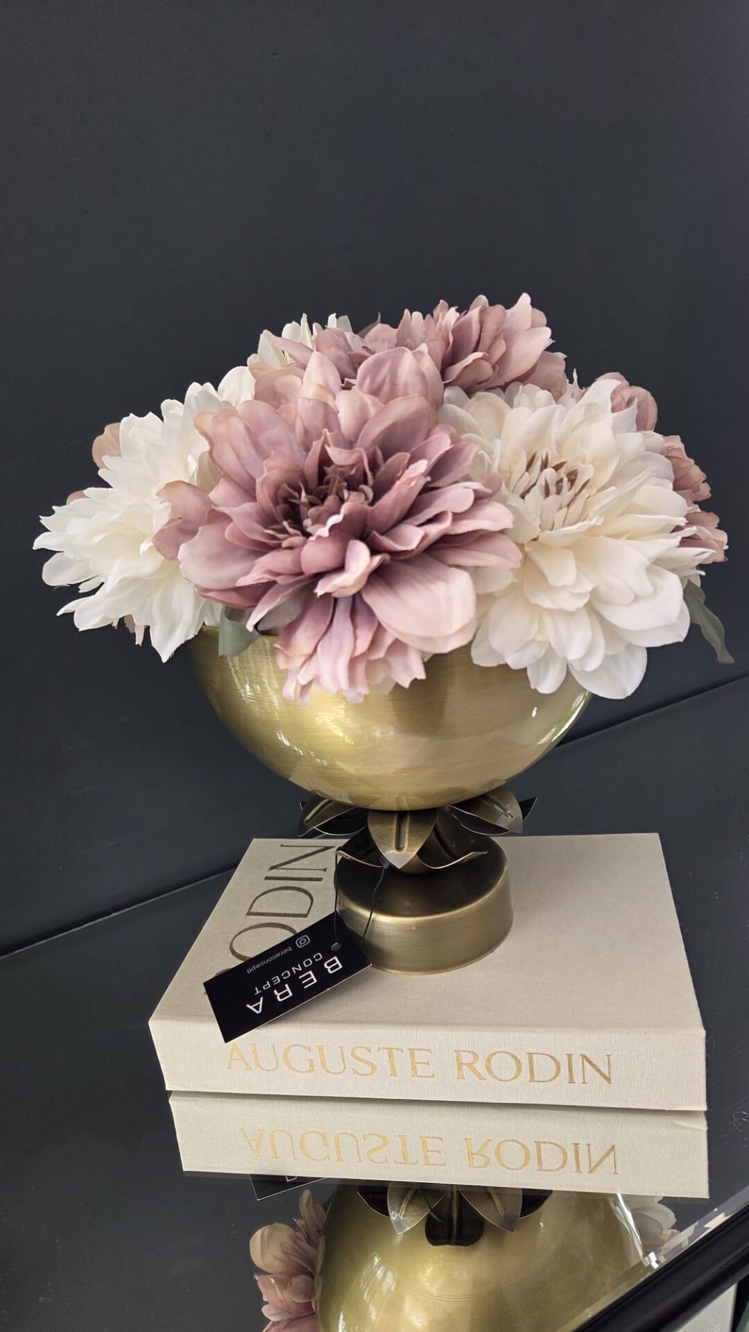 Bera Eskitme Palmiye Saksı Çiçek Aranjmanı