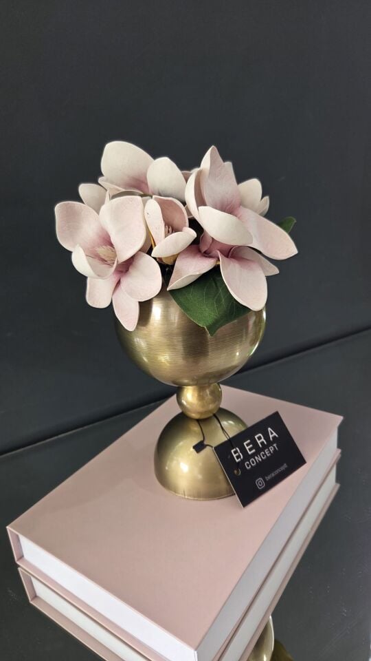 Bera Eskitme Saksı Çiçek Aranjmanı