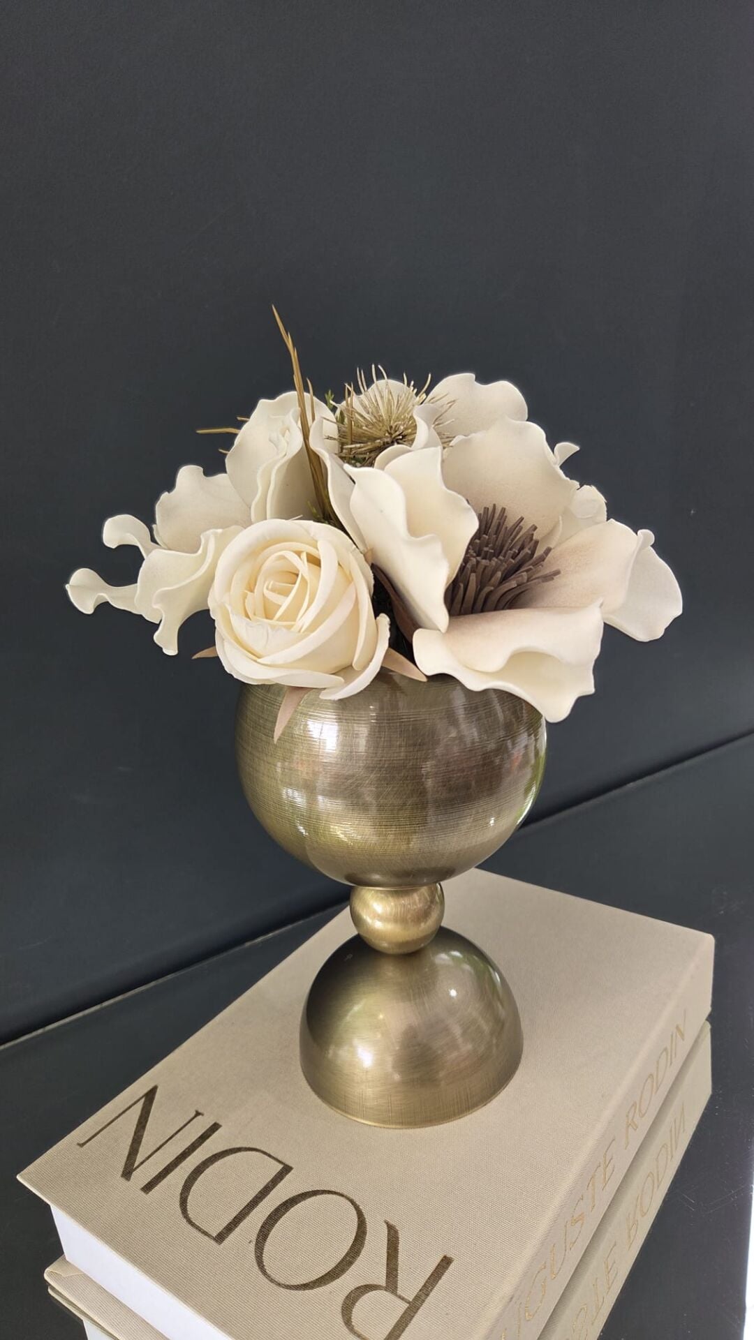 Bera Eskitme Saksı Çiçek Aranjmanı