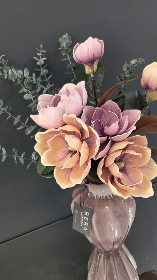 Bera Pembe Pileli Cam Vazo Çiçek Aranjmanı