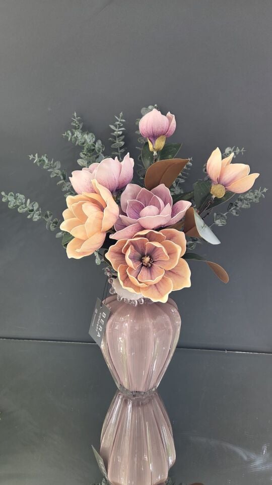 Bera Pembe Pileli Cam Vazo Çiçek Aranjmanı