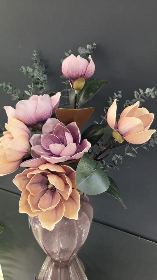 Bera Pembe Pileli Cam Vazo Çiçek Aranjmanı